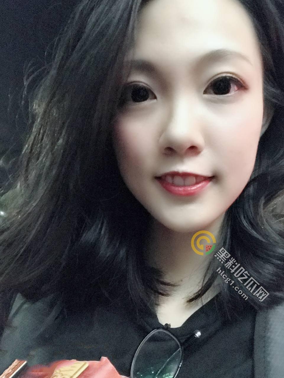 反差婊母狗吴新园曝光！职业护士化身骚母狗JK，绿帽老公泄密视频全网疯传！-1