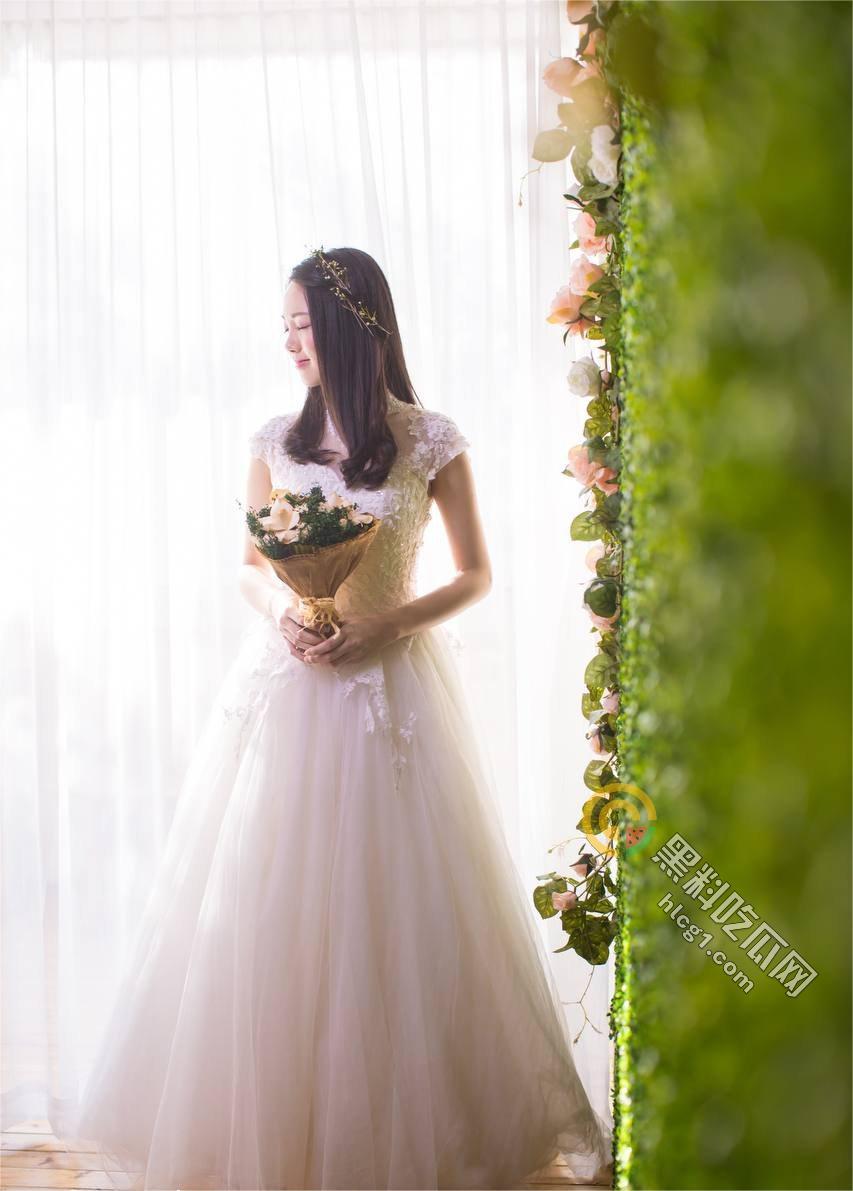 反差婊母狗吴新园曝光！职业护士化身骚母狗JK，绿帽老公泄密视频全网疯传！-4