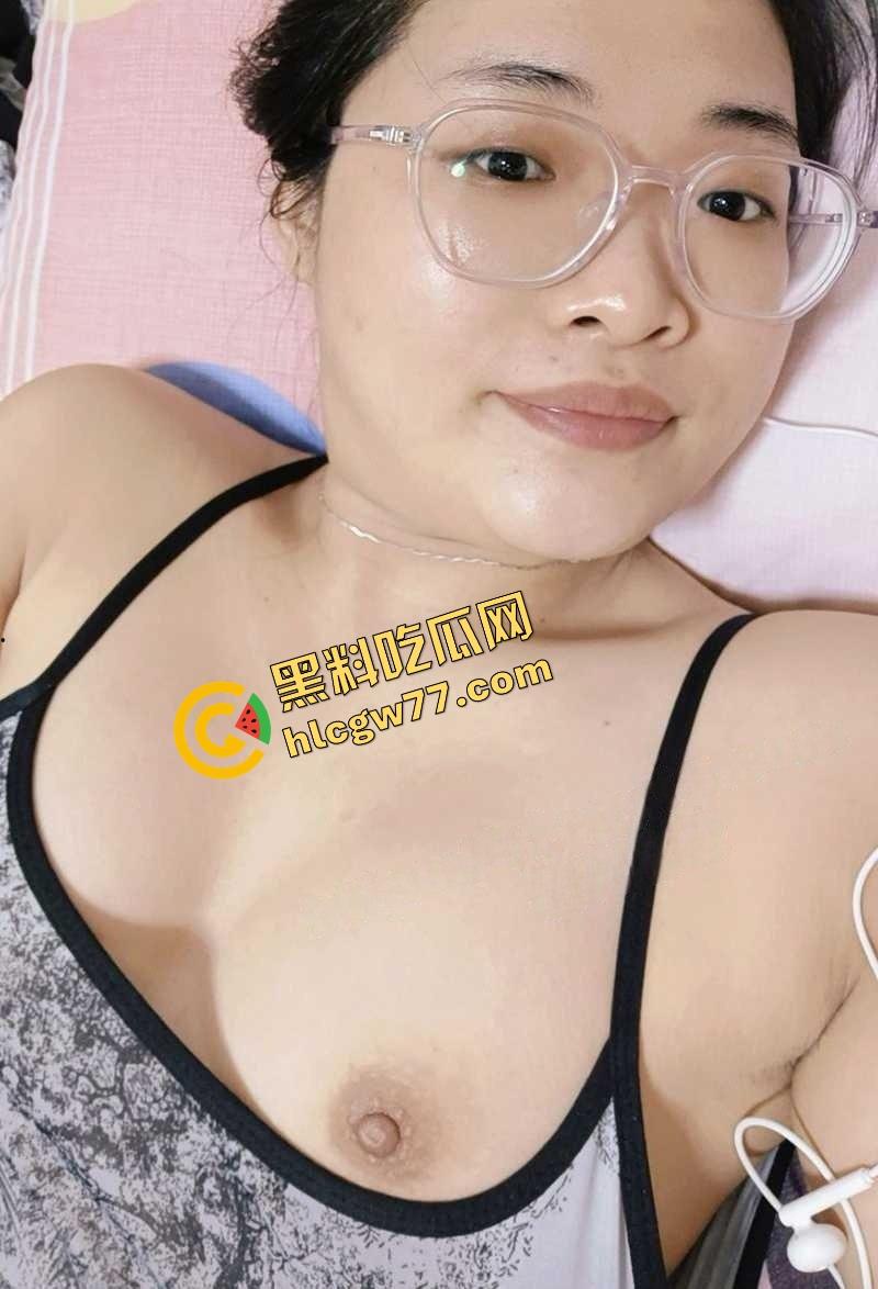 广汽骚女主播【李婉婷】送身不送车？胸照私发撩客,酒店爆干白送B还被挂网爆雷上热搜！-1